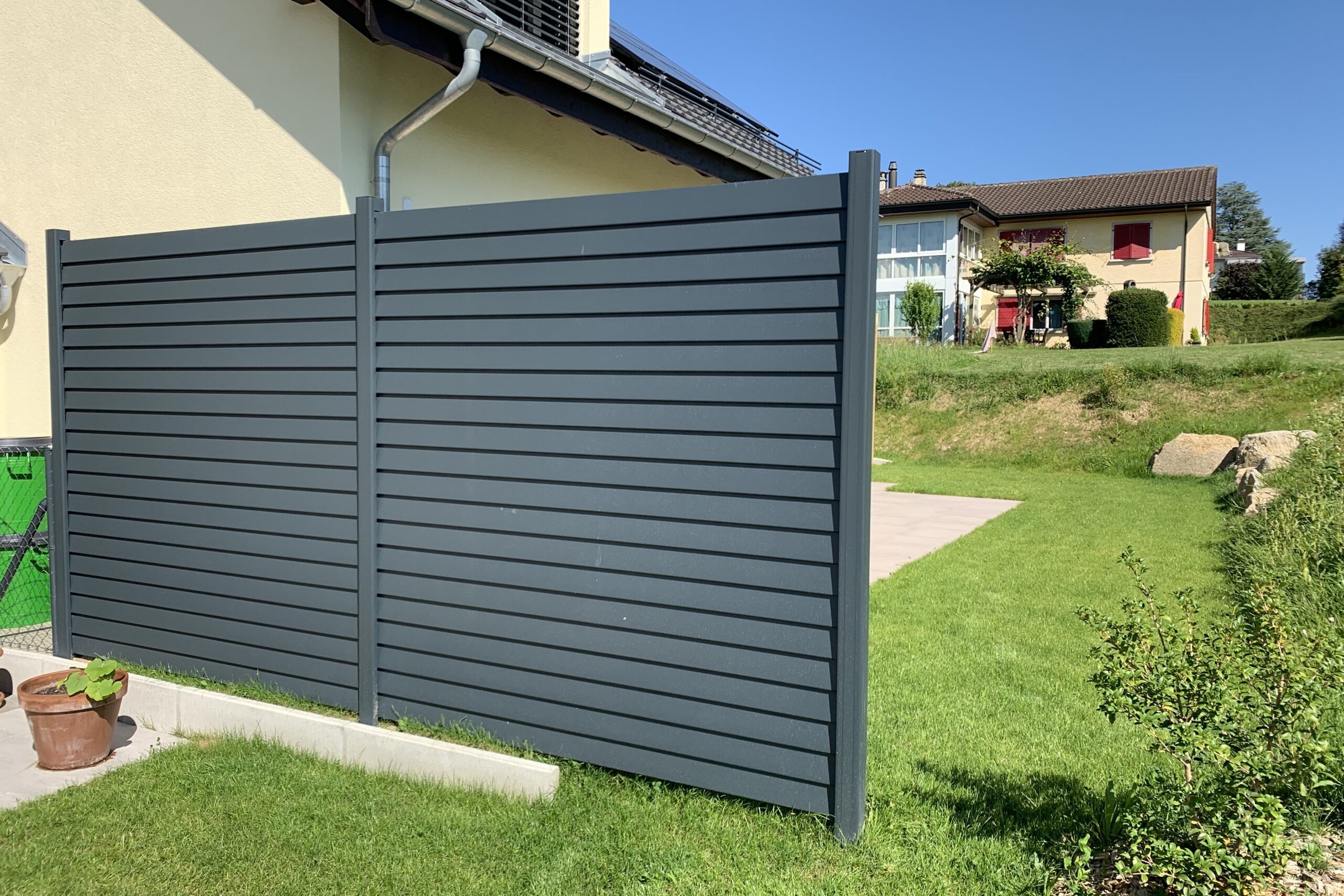 MOBILIER URBAIN